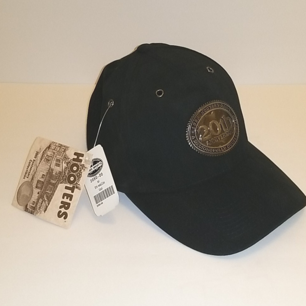Hooters 20th Anniversary Medallion Hat NWT